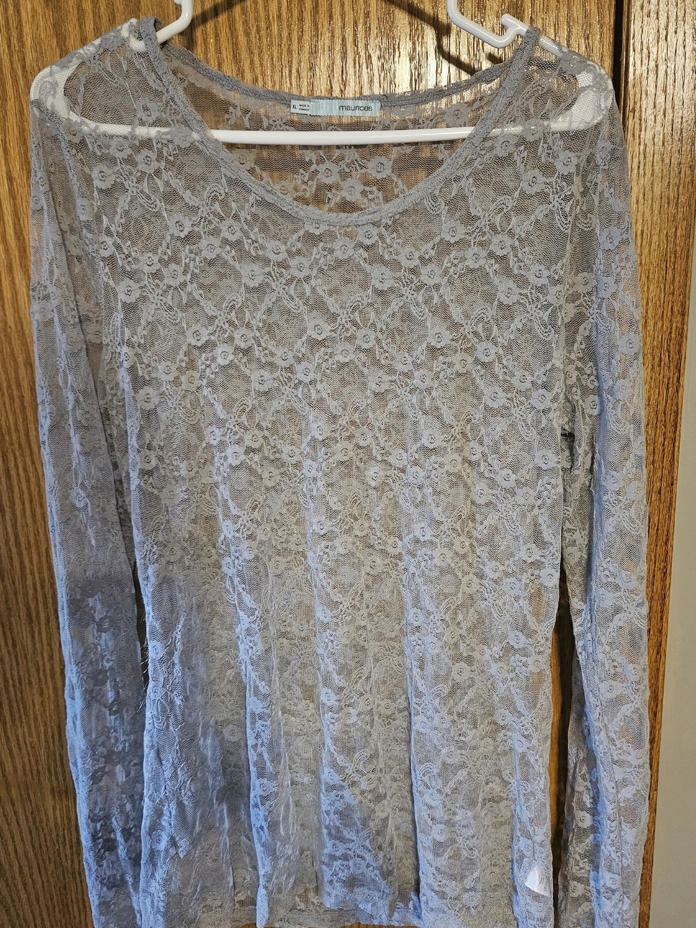 Maurices Light Gray Floral Lace Long-Sleeve Top
